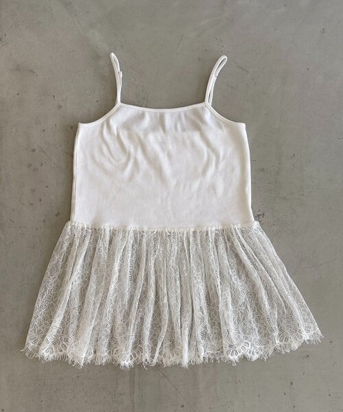 CAPRICIEUX LE'MAGE（カプリシューレマージュ）の「【トレンド感あるレイヤードコーデに！調整可能◎】レースキャミ（キャミソール・レディース・ホワイト・FREE）」の2枚目の写真