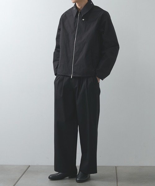 markaware（マーカウェア）の「【markaware/marka】TRIPLE PLEATED WIDE TROUSERS（スラックス・メンズ・グレー/ブラック/ネイビー・2/1）」の4枚目の写真