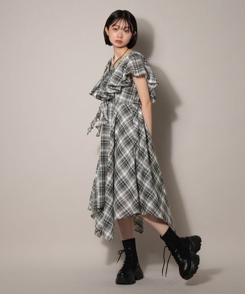 PAGEBOY（ページボーイ）の「シアーチェックマルチWAYワンピース【マルチWAY着用可能】（ワンピース・レディース・ブルー/ブラック・FREE）」の12枚目の写真