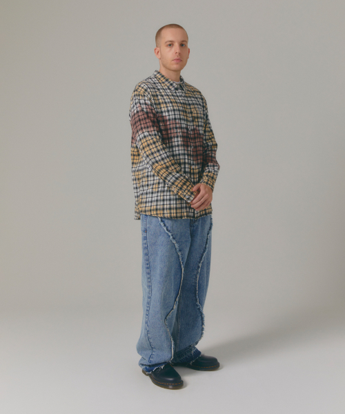 LMCの「CURVED RAW EDGE DENIM WIDE JEAN blue（デニムパンツ・レディース・その他・S/M/L）」の2枚目の写真