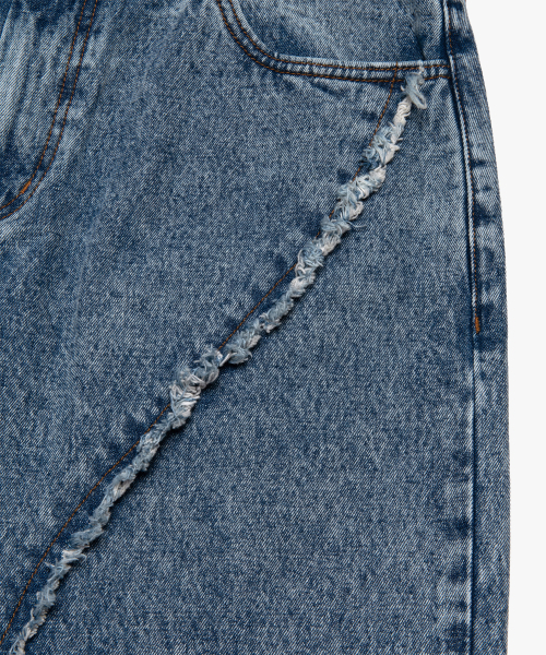 LMCの「CURVED RAW EDGE DENIM WIDE JEAN blue（デニムパンツ・レディース・その他・S/M/L）」の6枚目の写真