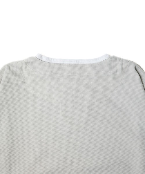 B.I.D.(ビーアイディー)の「《エステルウェッジ レイヤード風キーネックTシャツ》(Tシャツ/カットソー・レディース・ブラック/グリーン/サンドベージュ・LARGE)」の9枚目の写真