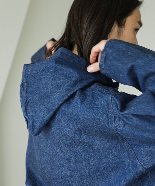 NECESSARY or UNNECESSARY（ネセサリーオアアンネセサリー）の「NECESSARY or UNNECESSARY / DENIM フード ジャケット（デニムジャケット・メンズ・インディゴブルー・MEDIUM/LARGE）」の13枚目の写真