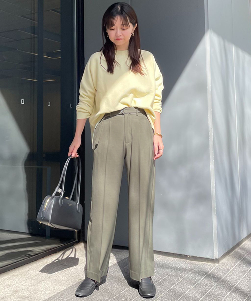 SLOBE IENA（スローブイエナ）の「《4サイズ展開》ベルテット2タックストレートパンツ（スラックス・レディース・ブラック/カーキ・34/36/38/40）」の22枚目の写真