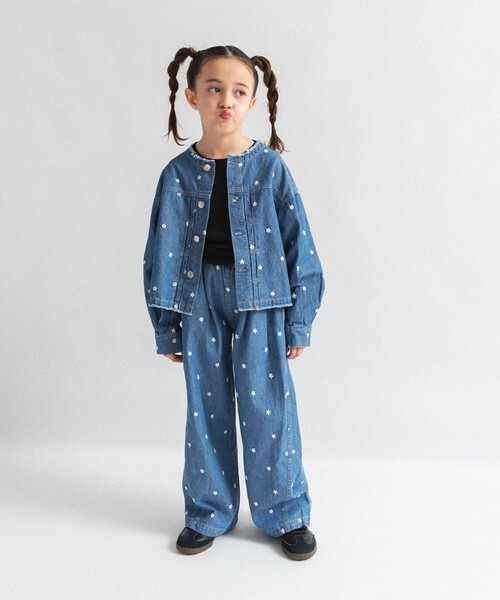 EDWIN（エドウィン）の「【Ou? by EDWIN】お花刺繍デニムパンツ（デニムパンツ・キッズ・サックスブルー/ブルー・100/110/140/120/150/130/90）」の3枚目の写真