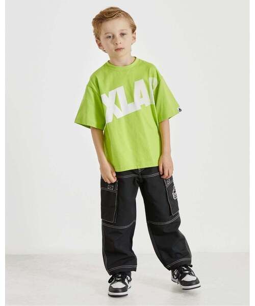 XLARGE KIDS(エクストララージキッズ)の「グラデーションロゴ 半袖Tシャツ(Tシャツ/カットソー・キッズ・ブラック/黄緑系・80cm/130cm/110cm/100cm/90cm/140cm/120cm)」の12枚目の写真