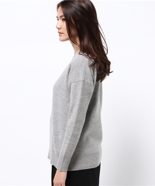 SLOBE IENA（スローブイエナ）の「圧縮Vネックニットプルオーバー◆（ニット/セーター・レディース・ベージュ/ピンク/グレー・FREE）」の16枚目の写真