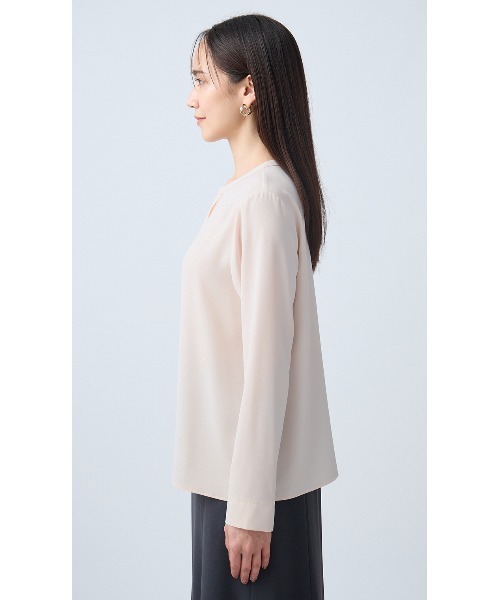 AOYAMA(アオヤマ)の「2WAYシフォンレイヤーブラウス(シャツ/ブラウス・レディース・ホワイト/ピンク/ホワイト×ブラック/サックスブルー・S/M/L/LL)」の15枚目の写真