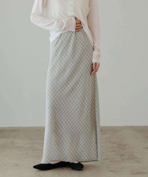 LOWRYS FARM（ローリーズファーム）の「シアーチェックフレアスカート 642585（スカート・レディース・グレー/ブルー/グリーン・FREE）」の2枚目の写真