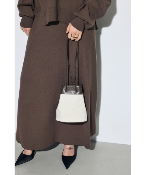 AZUL by moussy（アズールバイマウジー）の「リバーシブルバケツバッグ（ショルダーバッグ・レディース・ブラック/ブラウン・FREE）」の18枚目の写真