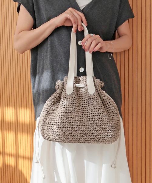 T・S・L（ティーエスエル）の「ペーパー巾着トートバッグ【詳細動画あり】（かごバッグ・レディース・ナチュラル/モカ/ベージュ・FREE）」の2枚目の写真