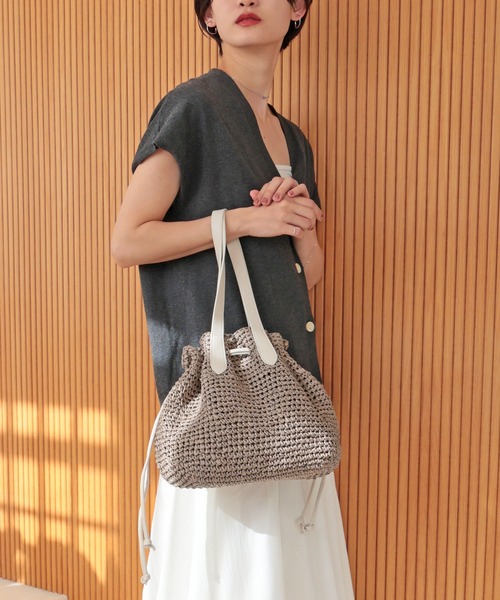 T・S・L（ティーエスエル）の「ペーパー巾着トートバッグ【詳細動画あり】（かごバッグ・レディース・ナチュラル/モカ/ベージュ・FREE）」の20枚目の写真