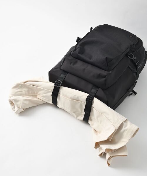 TRAVEL SHOP MILESTO(トラベルショップミレスト)の「XTREC レイヤードバックパック(バックパック/リュック・レディース・ブラック/グレイッシュベージュ・フリ-)」の22枚目の写真