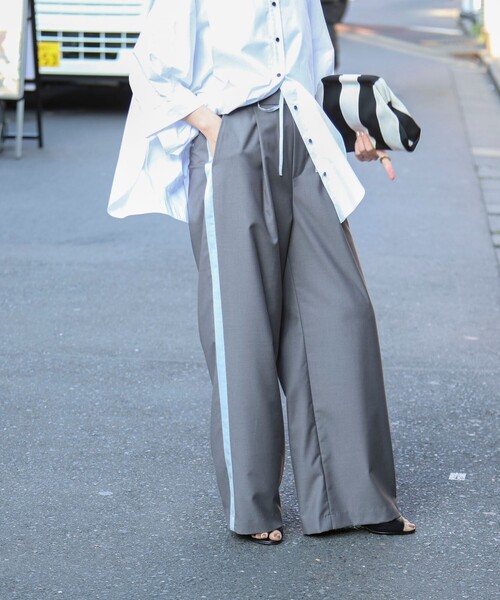 MAQWEL（マクウェル）の「【MAQWEL/マクウェル】ウォッシャブルラインパンツ（その他パンツ・レディース・ライトグレー/ベージュ・M/S）」の2枚目の写真