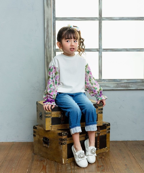 Rora（ローラ）の「ラズリ ロールアップ デニムパンツ（デニムパンツ・キッズ・ブルー・110cm/120cm/130cm/140cm/150cm）」の5枚目の写真
