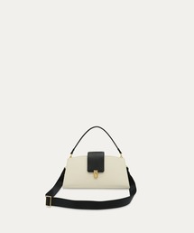 CULLNI（クルニ）の「Flap Trapezoid Leather Bag（ショルダーバッグ）」