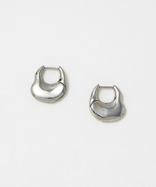 SOAC(ソーク)の「<SOAC>PLUMP DROP ピアス(ピアス(両耳用)・レディース・ゴールド/シルバー・FREE)」の2枚目の写真