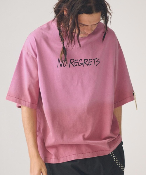 ADAM PATEK(アダムパテック)の「ADAMPATEK/gallagher agingT/プリント、刺繍入りエイジング加工Tシャツ(Tシャツ/カットソー・メンズ・グリーン/ブラック/ホワイト/ピンク・1/2)」の4枚目の写真