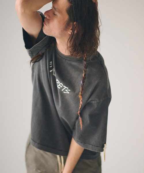 ADAM PATEK(アダムパテック)の「ADAMPATEK/gallagher agingT/プリント、刺繍入りエイジング加工Tシャツ(Tシャツ/カットソー・メンズ・グリーン/ブラック/ホワイト/ピンク・1/2)」の15枚目の写真