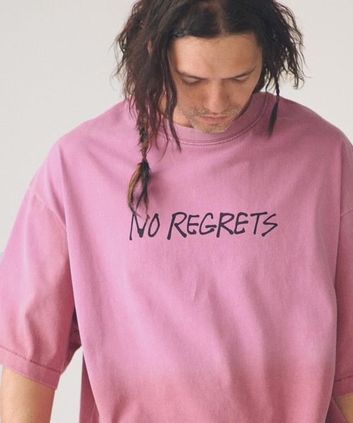 ADAM PATEK(アダムパテック)の「ADAMPATEK/gallagher agingT/プリント、刺繍入りエイジング加工Tシャツ(Tシャツ/カットソー・メンズ・グリーン/ブラック/ホワイト/ピンク・1/2)」の11枚目の写真