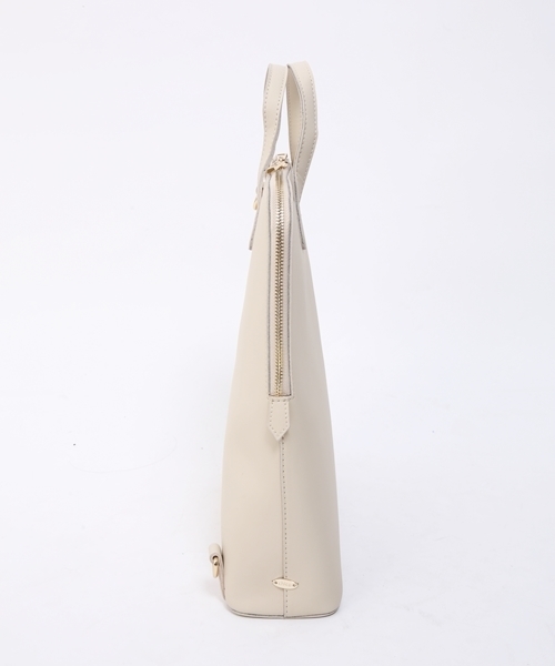 Chico（チコ）の「【who's who Chico】スクエア2WAYリュック（バックパック/リュック・レディース・ブラック/グレー/ライトベージュ・FREE）」の5枚目の写真