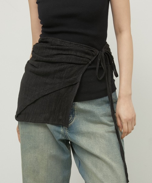 LA PEAU DE GEM(ラポドゥジェム)の「【LA PEAU DE GEM】cotton linen dry mesh apron skirt/コットンリネンドライメッシュエプロンスカート(スカート・レディース・ブラック/ベージュ・FREE)」の3枚目の写真