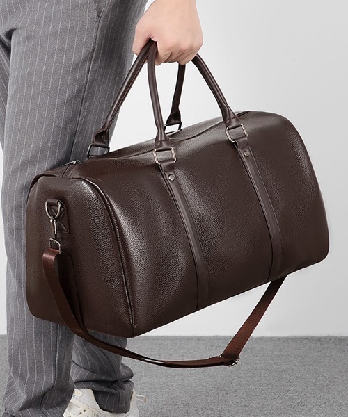 Fun & Daily(ファンアンドデイリー)の「Travel & Training PU Leather Bag(ボストンバッグ・メンズ・ブラウン/ブラック・FREE)」の1枚目の写真