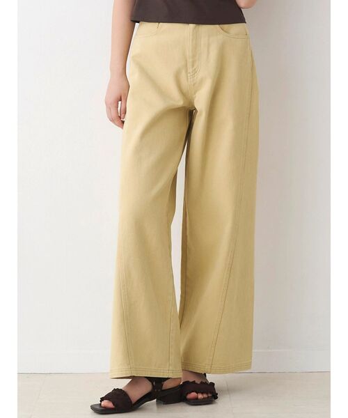 CALNAMUR(カルナムール)の「ワイドシルエットカラーパンツ(デニムパンツ・レディース・ベージュ/ピンク/グリーン・SMALL/MEDIUM)」の2枚目の写真