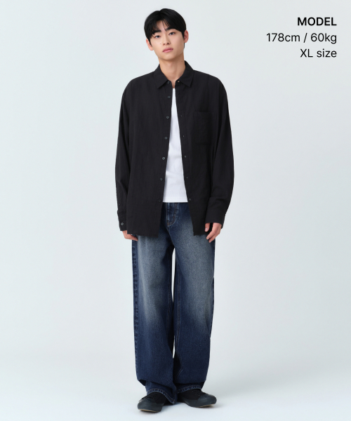 MUSINSA STANDARD（ムシンサスタンダード）の「リラックスドクリンクルヘリンボーンシャツ[ブラック]（シャツ/ブラウス・メンズ・その他・2XL/X-LARGE/LARGE/MEDIUM/SMALL）」の2枚目の写真