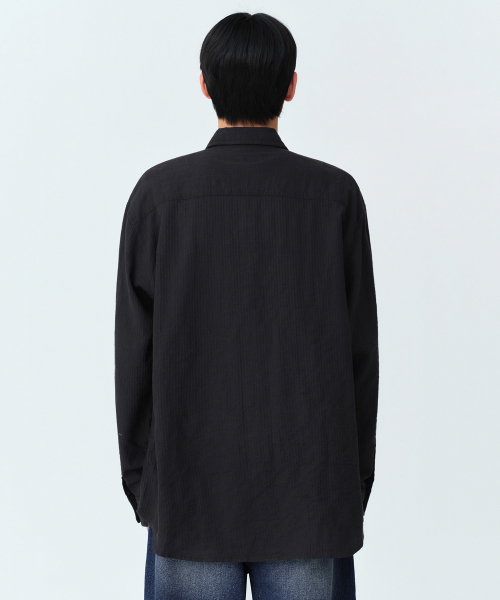 MUSINSA STANDARD（ムシンサスタンダード）の「リラックスドクリンクルヘリンボーンシャツ[ブラック]（シャツ/ブラウス・メンズ・その他・2XL/X-LARGE/LARGE/MEDIUM/SMALL）」の3枚目の写真