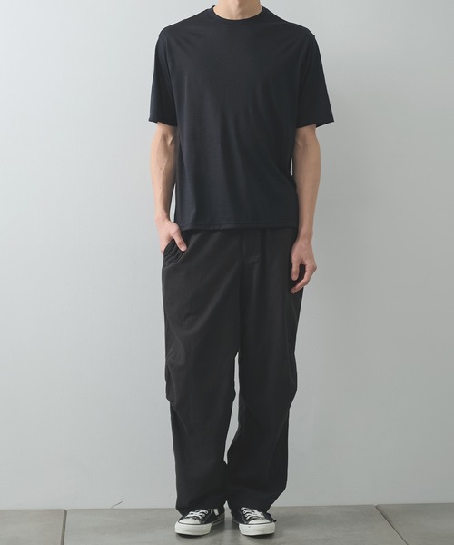 markaware（マーカウェア）の「【marka/マーカ】Super120sウォッシャブルウール天竺 / クルーネックTee / CREW NECK TEE（Tシャツ/カットソー・メンズ・グレー/ブラック/ベージュ・2/1）」の5枚目の写真