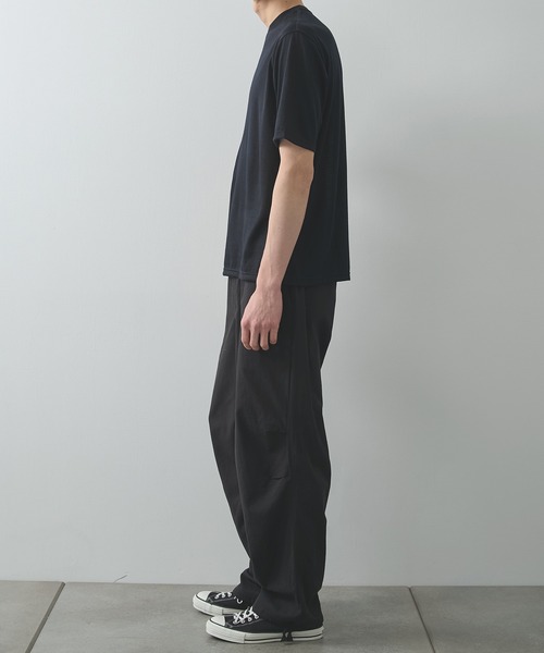 markaware（マーカウェア）の「【marka/マーカ】Super120sウォッシャブルウール天竺 / クルーネックTee / CREW NECK TEE（Tシャツ/カットソー・メンズ・グレー/ブラック/ベージュ・2/1）」の6枚目の写真