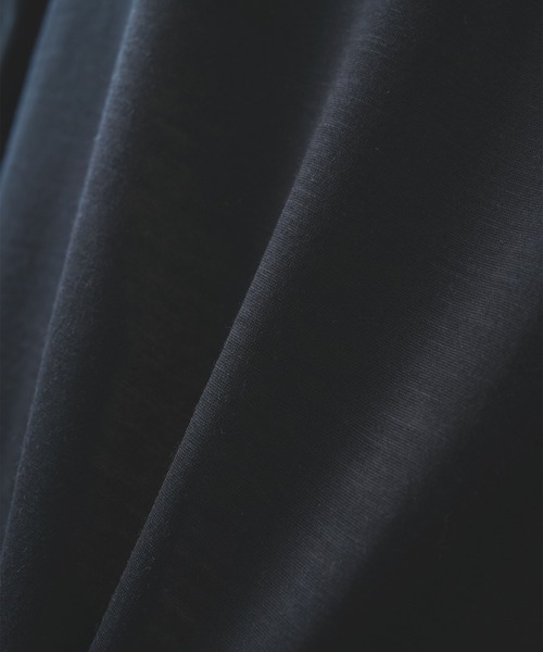 markaware（マーカウェア）の「【marka/マーカ】Super120sウォッシャブルウール天竺 / クルーネックTee / CREW NECK TEE（Tシャツ/カットソー・メンズ・グレー/ブラック/ベージュ・2/1）」の8枚目の写真