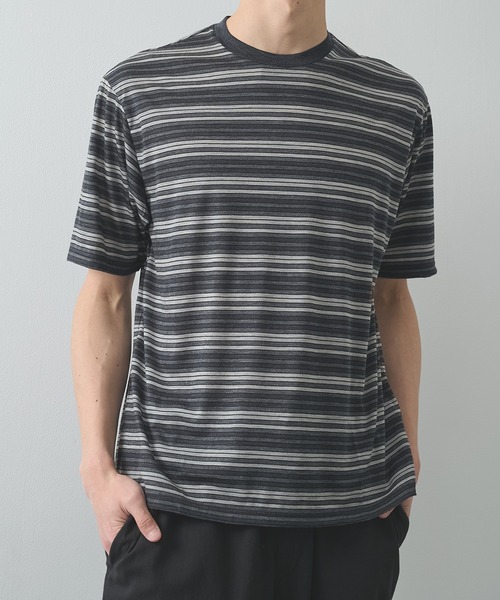 markaware（マーカウェア）の「【marka/マーカ】Super120sウォッシャブルウール天竺 / クルーネックTee / CREW NECK TEE（Tシャツ/カットソー・メンズ・グレー/ブラック/ベージュ・2/1）」の9枚目の写真