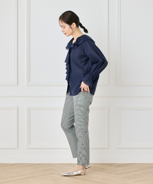 INED（イネド）の「《大きいサイズ》美脚テーパードパンツ（その他パンツ・レディース・チェック/ブラック/オフホワイト/ベージュ・13号/15号）」の10枚目の写真