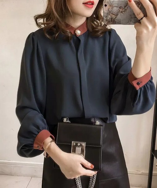 BACKYARD FAMILY(バックヤードファミリー)の「バルーンスリーブ ブラウス(シャツ/ブラウス・レディース・ホワイト/ネイビー・M/L/XL)」の4枚目の写真