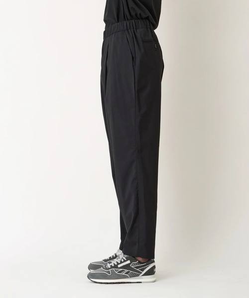 WHITE MOUNTAINEERING(ホワイトマウンテニアリング)の「【White Mountaineering / ホワイトマウンテニアリング】1TUCK BELTED PANTS(スラックス・メンズ・ブラック・1/2/3)」の3枚目の写真