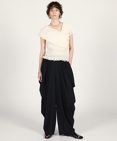 PRANK PROJECT（プランクプロジェクト）の「クレープシャーリングトップス / Crepe Shirring Top（シャツ/ブラウス・レディース・ブラック/アイボリー・FREE）」の7枚目の写真