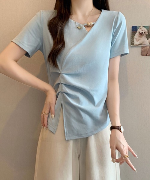 2ly2(トゥーリートゥー)の「パール風デザイン アシンメトリートップス(Tシャツ/カットソー・レディース・ブルー/ブラック/ホワイト/イエロー・FREE)」の18枚目の写真