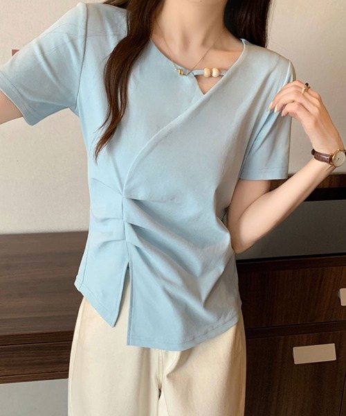 2ly2(トゥーリートゥー)の「パール風デザイン アシンメトリートップス(Tシャツ/カットソー・レディース・ブルー/ブラック/ホワイト/イエロー・FREE)」の15枚目の写真