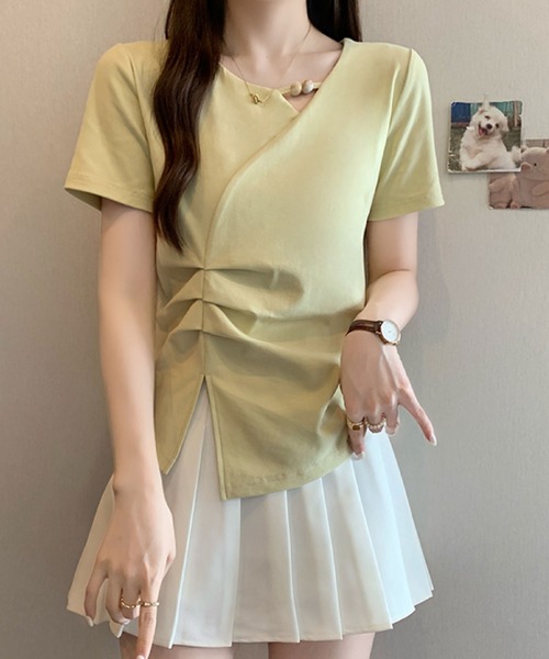 2ly2(トゥーリートゥー)の「パール風デザイン アシンメトリートップス(Tシャツ/カットソー・レディース・ブルー/ブラック/ホワイト/イエロー・FREE)」の13枚目の写真