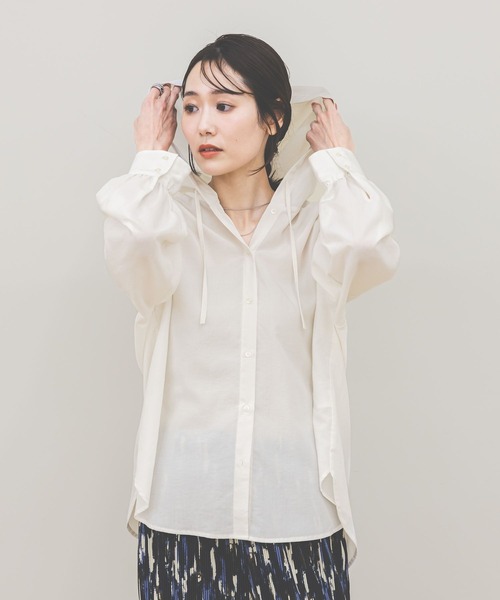 GLOBAL WORK（グローバルワーク）の「UVプロテクトフードシャツ/646416（シャツ/ブラウス・レディース・サックスブルー系/オフホワイト/グレイッシュベージュ/ブラック・LARGE/MEDIUM）」の11枚目の写真