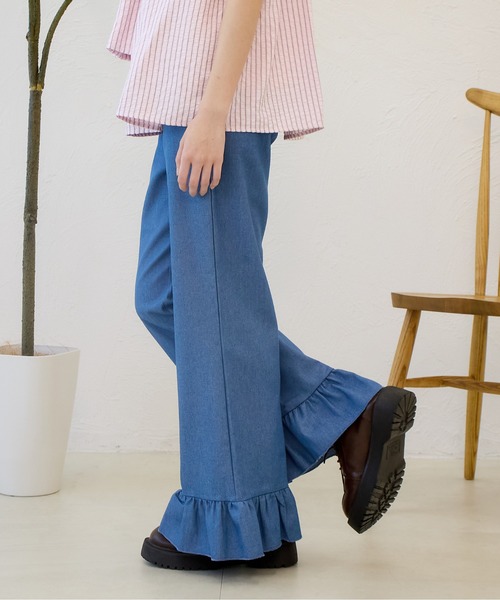 kutir（クティール）の「フリルフレアパンツ（その他パンツ・レディース・アイボリー/ブラック/インディゴブルー/ライトインディゴブルー・SMALL/MEDIUM）」の4枚目の写真