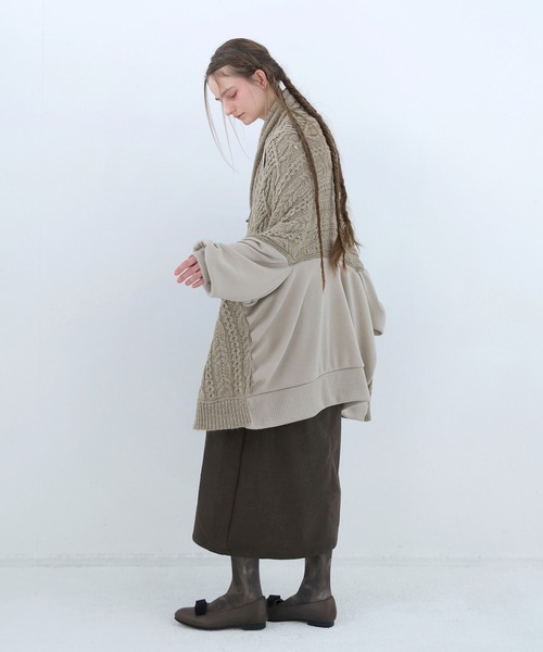 BEDSIDEDRAMA（ベットサイドドラマ）の「Knit Throw Coadigan（カーディガン/ボレロ・レディース・ブラック/ベージュ・1）」の6枚目の写真