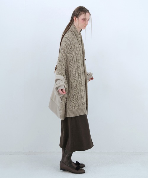 BEDSIDEDRAMA（ベットサイドドラマ）の「Knit Throw Coadigan（カーディガン/ボレロ・レディース・ブラック/ベージュ・1）」の8枚目の写真