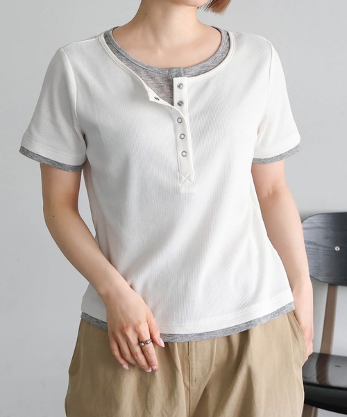 tiptop（ティップトップ）の「[新色追加]配色シアー×ヘンリーネックレイヤードT（Tシャツ/カットソー・レディース・ブラック/オフホワイト/チャコールグレー/ブラウン/グレー系その他・FREE）」の9枚目の写真