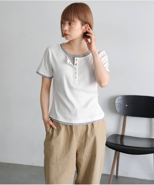 tiptop（ティップトップ）の「[新色追加]配色シアー×ヘンリーネックレイヤードT（Tシャツ/カットソー・レディース・ブラック/オフホワイト/チャコールグレー/ブラウン/グレー系その他・FREE）」の7枚目の写真