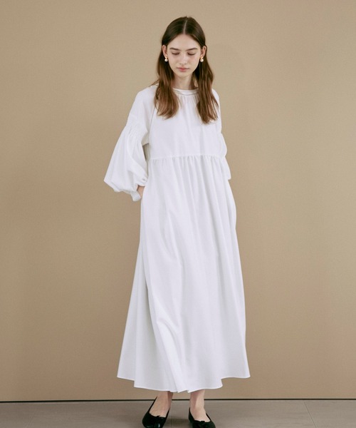 VERSEAU(ヴェルソー)の「ランタンスリーブ・ティアードワンピース(ワンピース・レディース・チャコールグレー/ブラック/オフホワイト・FREE)」の6枚目の写真