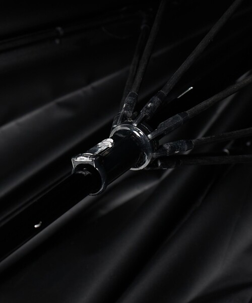 UNITED ARROWS（ユナイテッドアローズ）の「無地×淡水パール 晴雨兼用 長傘（長傘・レディース・ブラック/ベージュ・FREE）」の10枚目の写真