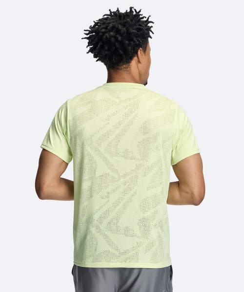 UNDER ARMOUR(アンダーアーマー)の「UAクール プロ ショートスリーブ Tシャツ(トレーニング/メンズ)(Tシャツ/カットソー・メンズ・イエロー・3XL/L/M/2XL/XL/S)」の2枚目の写真